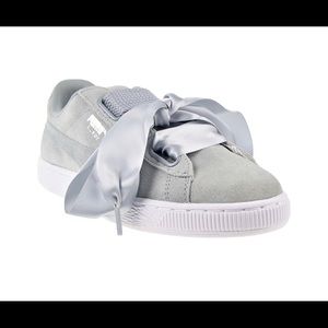 Puma Suede Heart Safari women’s shoe